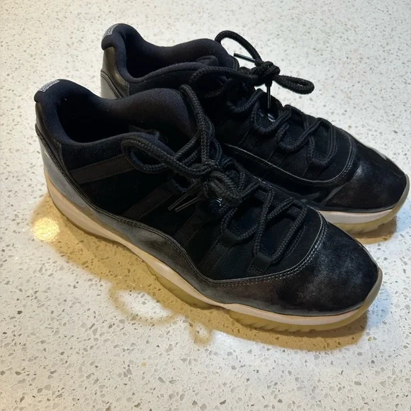 NIKE 2017 AIR JORDAN 12 XI LOW 528895 010 BARONS 9 VINTAGE I III IV 1 3 4 13 12 - Picture 3 of 7